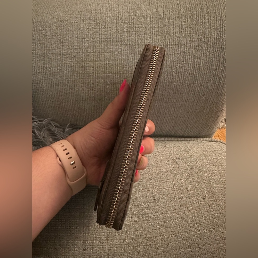 Grey Gucci Guccissima Zippy wallet - Picture 4 of 10